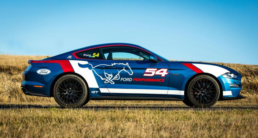  Ford Mustang GT Fastback 2018 года  (AU) (фото 3 из 40)